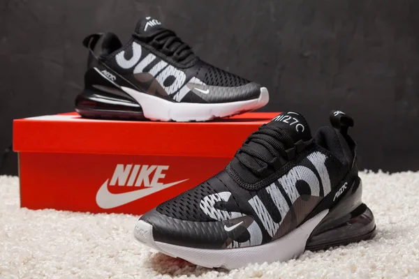 Nya Vackra Färgglada Och Trevliga Nike Air Max Löparskor Sneakers — Stockfoto