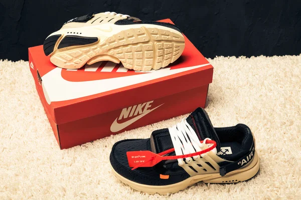 Novo Bonito Colorido Agradável Nike Air Max Tênis Corrida Tênis — Fotografia de Stock