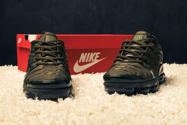 Nouvelles Belles Chaussures Course Colorées Belles Nike Air Max Baskets — Photo