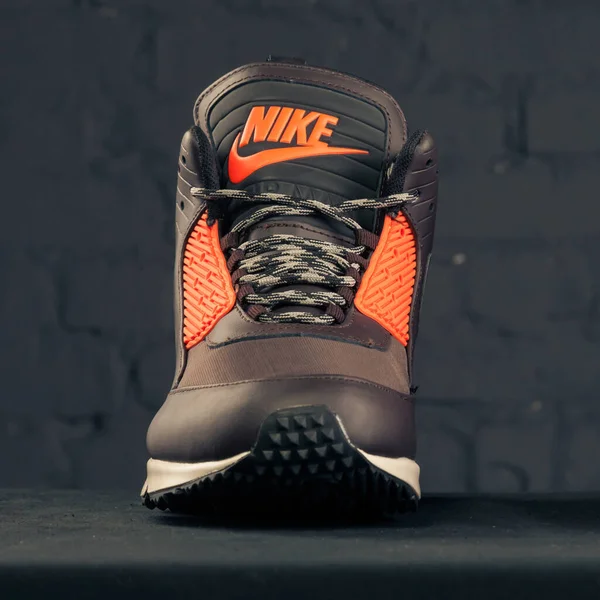 Нові Красиві Кольорові Гарні Кросівки Nike Air Max Показують Логотип — стокове фото