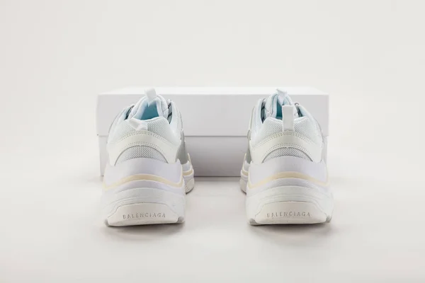 Nieuwe Mooie Kleurrijke Mooie Balenciaga Hardloopschoenen Sneakers Trainers Toont Het — Stockfoto