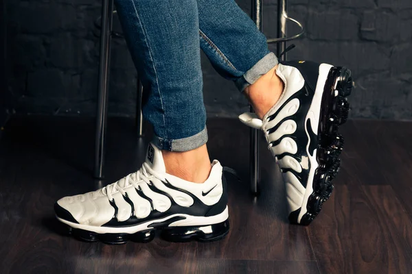 Nya Vackra Färgglada Och Trevliga Nike Air Max Löparskor Sneakers — Stockfoto