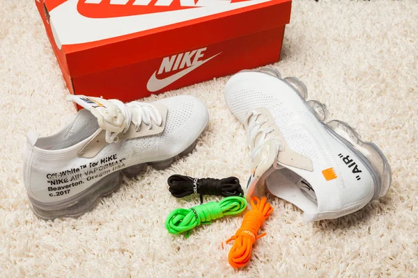 Nya Vackra Färgglada Och Trevliga Nike Air Vapor Max Löparskor — Stockfoto