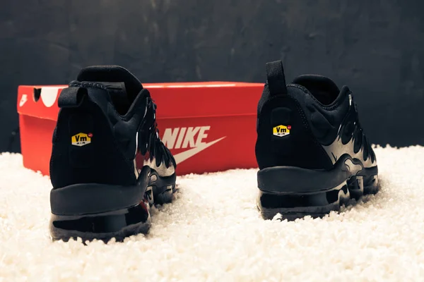 Gyönyörű Színes Szép Nike Air Max Futócipő Tornacipő Tréner Mutatja — Stock Fotó