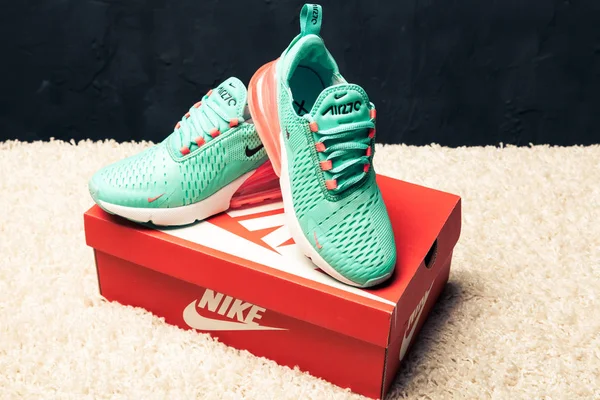 New Beautiful Colorful Nice Nike Air Max Αθλητικά Τρεξίματος Sneakers — Φωτογραφία Αρχείου