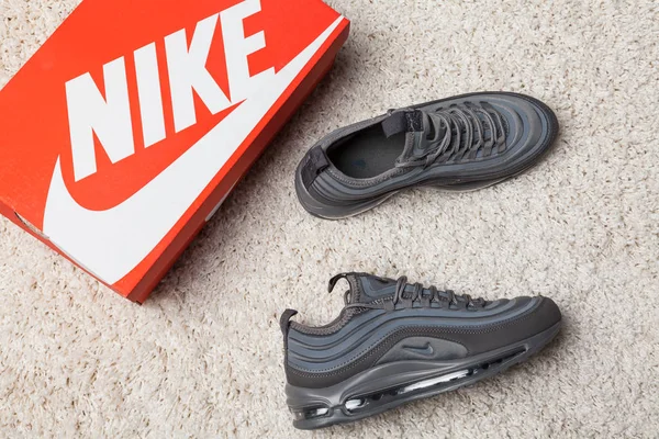 Novo Bonito Colorido Agradável Nike Air Max Tênis Corrida Tênis — Fotografia de Stock