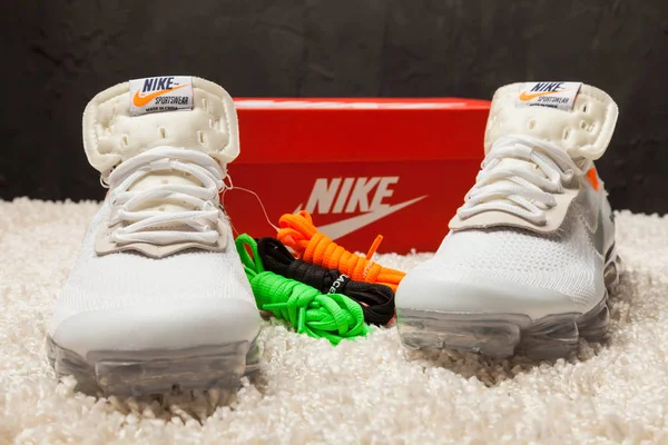 Nuevo Hermoso Colorido Agradable Nike Air Vapor Max Zapatillas Correr —  Fotos de Stock