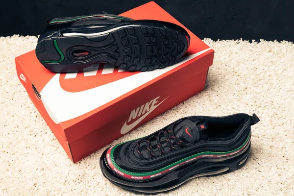 Neue Schöne Bunte Und Schöne Nike Air Max Laufschuhe Turnschuhe — Stockfoto