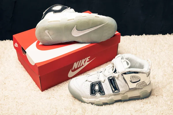 Nya Vackra Färgglada Och Trevliga Nike Air Max Löparskor Sneakers — Stockfoto