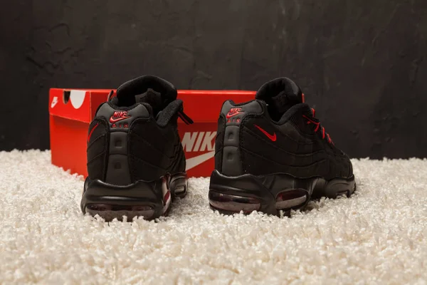 Yeni Renkli Güzel Nike Air Max Koşu Ayakkabıları Spor Ayakkabıları — Stok fotoğraf