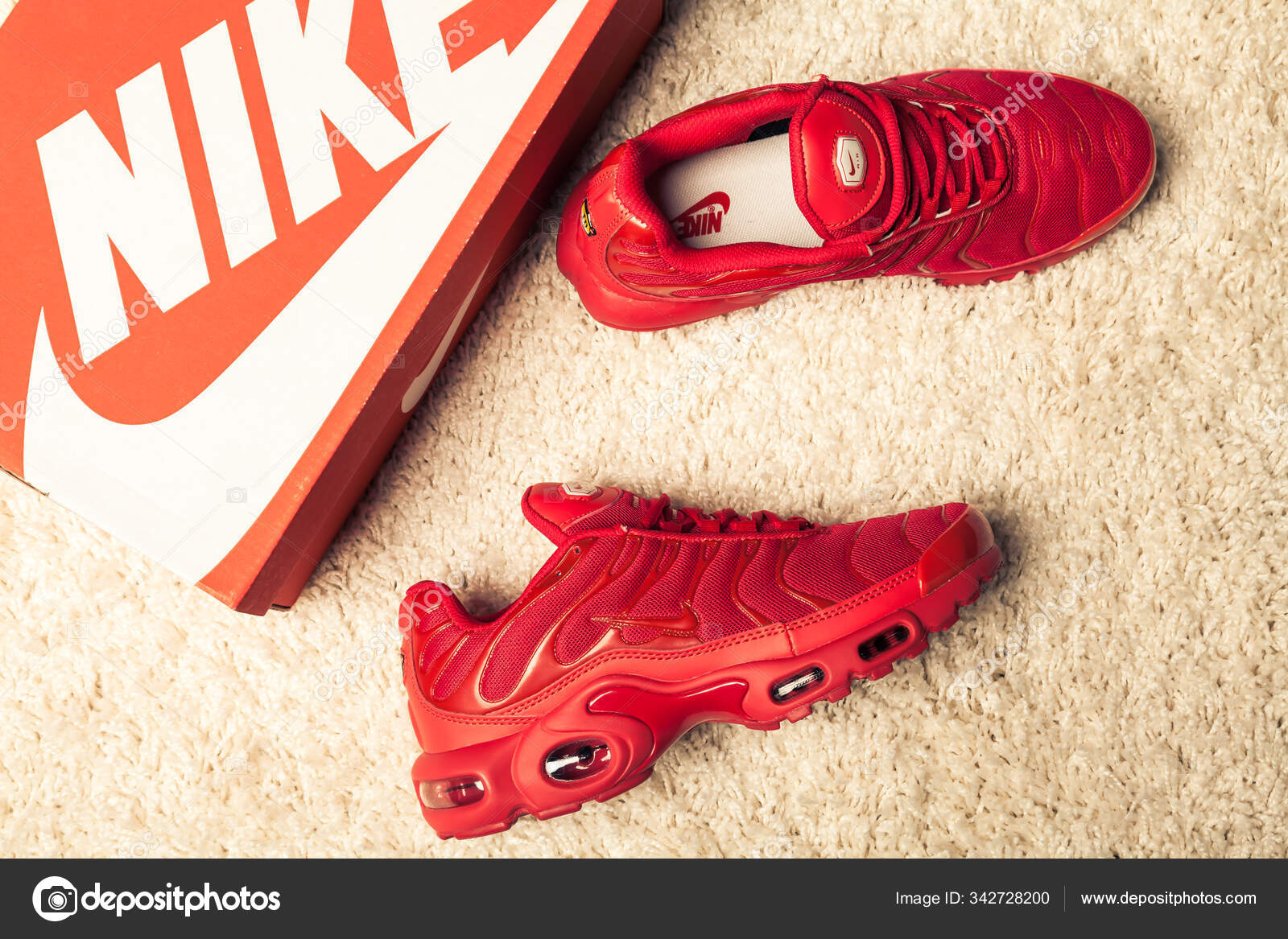 Новые Красивые Красивые Кроссовки Nike Air Max Тренажеры Логотип.