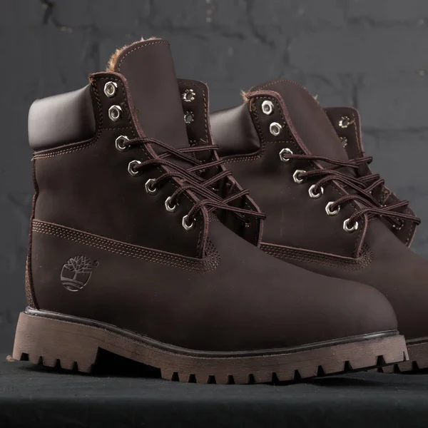 Nieuwe Mooie Kleurrijke Mooie Timberland Tracking Schoenen Sneakers Trainers Toont — Stockfoto