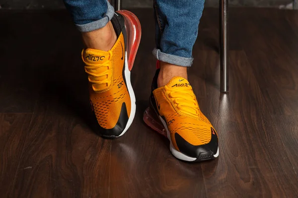 Nya Vackra Färgglada Och Trevliga Nike Air Max Löparskor Sneakers — Stockfoto