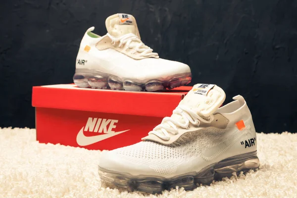 Gyönyörű Színes Szép Nike Air Gőz Max Futócipő Tornacipő Tréner — Stock Fotó