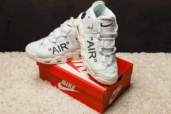 Nya Vackra Färgglada Och Trevliga Nike Air Max Löparskor Sneakers — Stockfoto