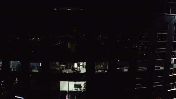 Luchtfoto's van de stad 's nachts. T — Stockvideo