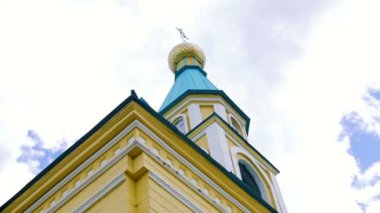 Rusya, Volgograd bölgesi, meşe uçurumu, 10. 07. 2017. Kırsal Ortodoks Kilisesi.
