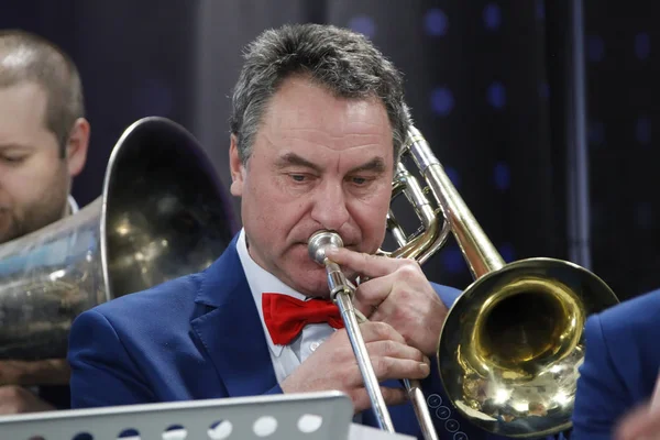 Belarús Gomel Actuación Orquesta Ciudad Gomel Marzo 2017 Toca Trompeta — Foto de Stock