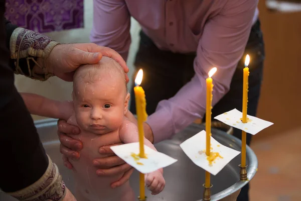 Chiesa Delle Nascite Battesimo Del Bambino Rito Del Lavaggio — Foto Stock