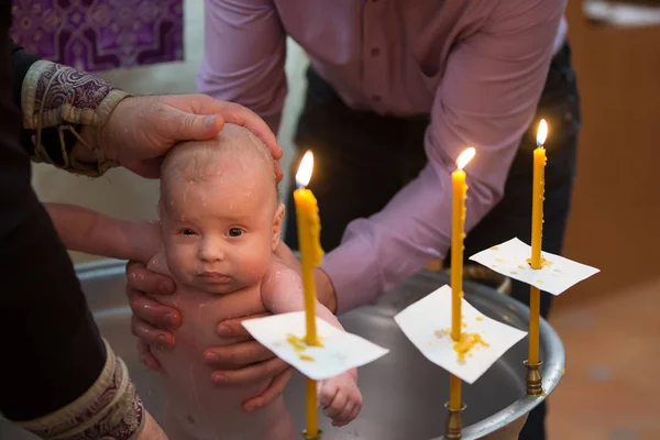 Iglesia Los Abejos Bautismo Del Bebé Rito Del Lavado — Foto de Stock