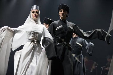 Beyaz Rusya, Gomel, 27 Şubat 2018. Konser Salonu. Konuşma ulusal Gürcü bale Sukhishvili.Georgian dansçıların dans performans