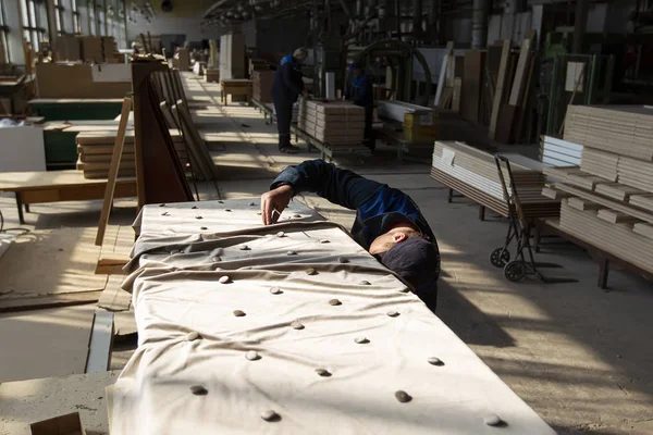 Belarus City Gomil April 2019 Wood Processing Plant Worker Furniture — Stock Photo, Image