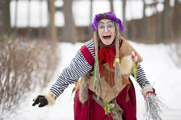 Bělorusko Město Gomel Prosince2012 Parku Baba Jaga Ruská Čarodějnice Zimním — Stock fotografie