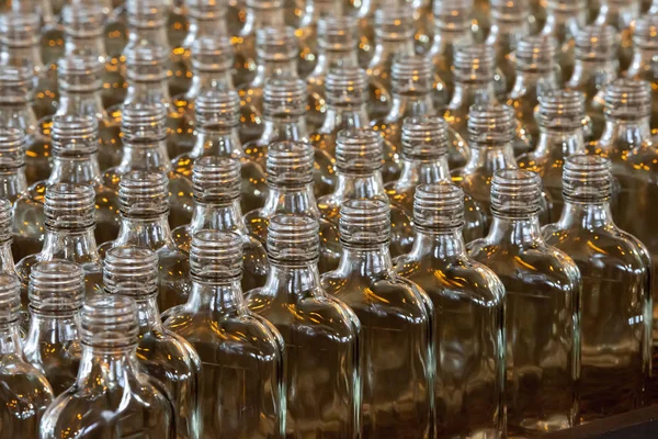 Trabajos Vidrio Industria Del Vidrio Muchas Botellas Vidrio Transportador Fábrica — Foto de Stock