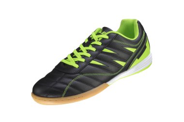 Beyaz arka planda yeşil çizgili siyah spor ayakkabı. Spor ayakkabılar..