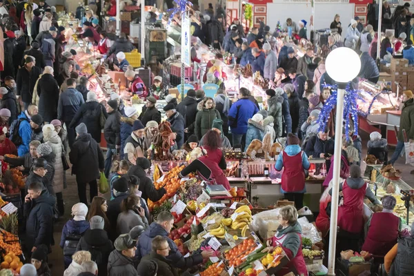 Bělorusko Město Gomil Prosince2019 Centrální Bazar Mnoho Lidí Trhu — Stock fotografie
