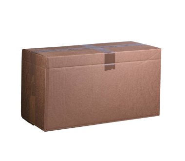 Beyaz arka planda karton kutu. Kutu bantla paketlendi ve mühürlendi. Malların taşınması için konteyner.