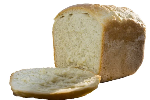 Witte Zelfgebakken Brood Met Een Stuk Geïsoleerd Wit — Stockfoto