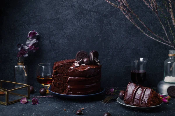 Torta en capas con flores — Foto de Stock