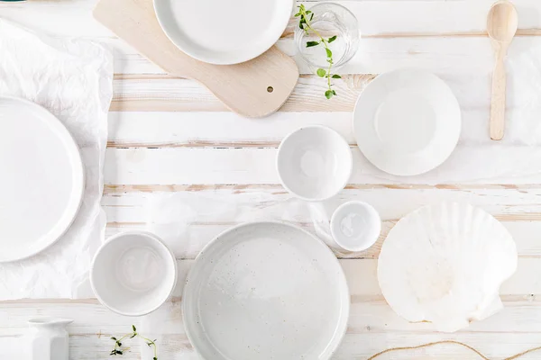 Set of cermic plates and bowls — Stock Photo, Image