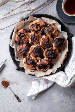 Krem çikolata ile Cinnabon buns