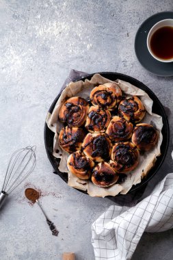 Krem çikolata ile Cinnabon buns