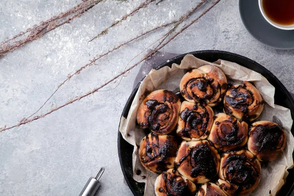 Krem çikolata ile Cinnabon buns