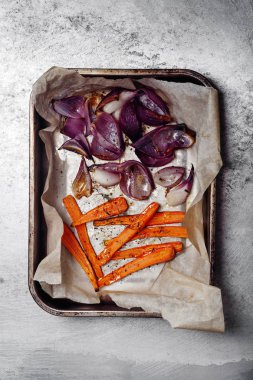 Kavrulmuş sebze havuç 