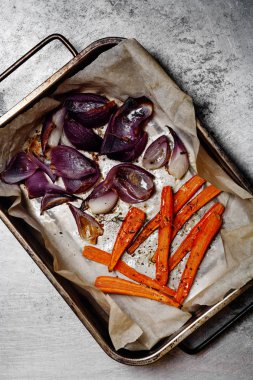 Kavrulmuş sebze havuç 