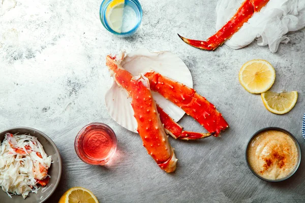 Krabben-Phalanx mit Aioli-Sauce — Stockfoto