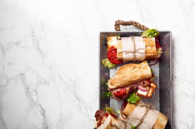 Bahn-mi baget sandviç tarz