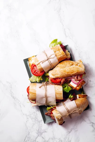 Bahn-mi baget sandviç tarz