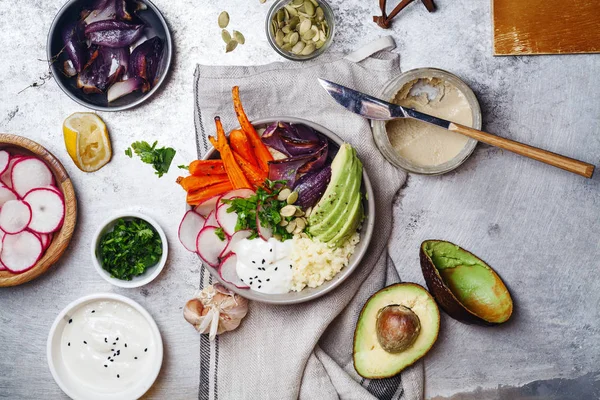 Vegetarian bowl with coucous — Stock Photo, Image