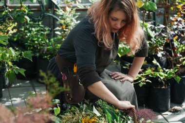 sera çalışan Bayan 