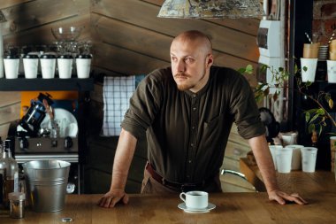 Genç barmen 
