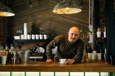 Genç barmen 
