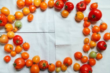 taze organik domates 