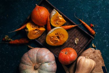 Sonbahar kabaklar rustik kompozisyon