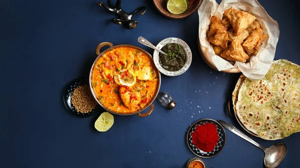 Indian cuisine on diwali holiday — Stock Photo, Image