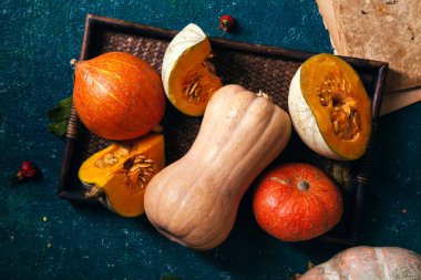 Sonbahar kabaklar rustik kompozisyon
